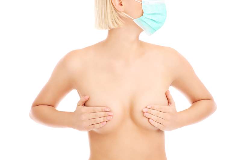 Augmentation mammaire en Tunisie: implant ou lipofilling