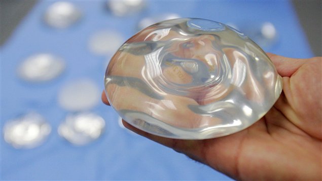 Implants mammaires